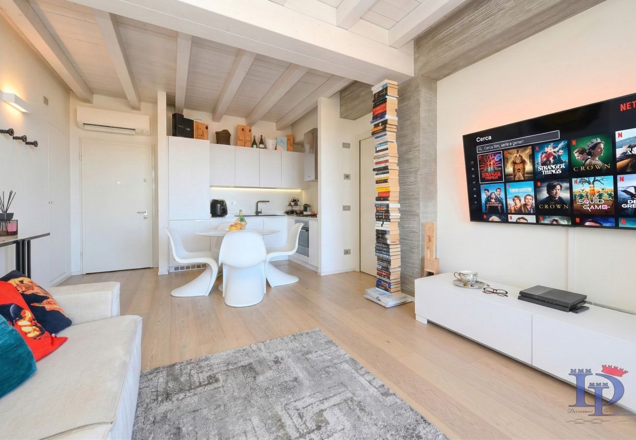 Apartament w Desenzano del Garda - Desenzanoloft Warda Lovely Suite