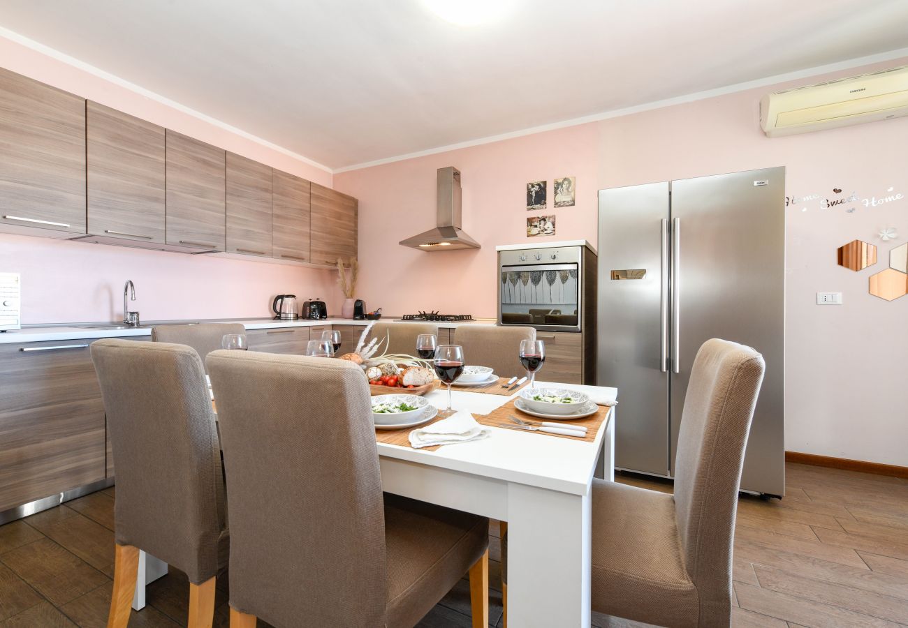 Apartament w Peschiera del Garda - Desenzanoloft Casa degli Artisti 