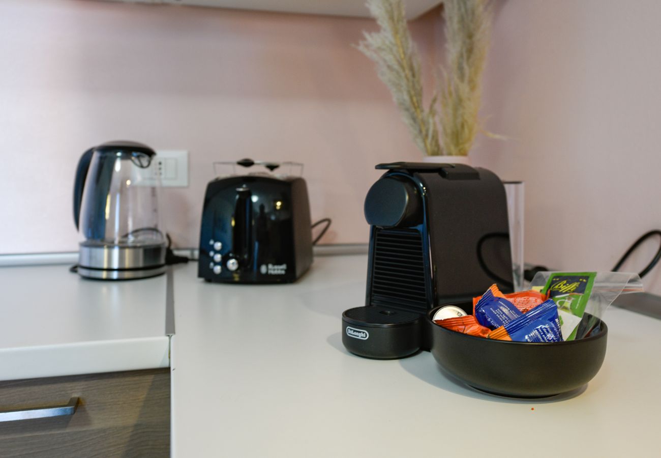 Apartament w Peschiera del Garda - Desenzanoloft Casa degli Artisti 