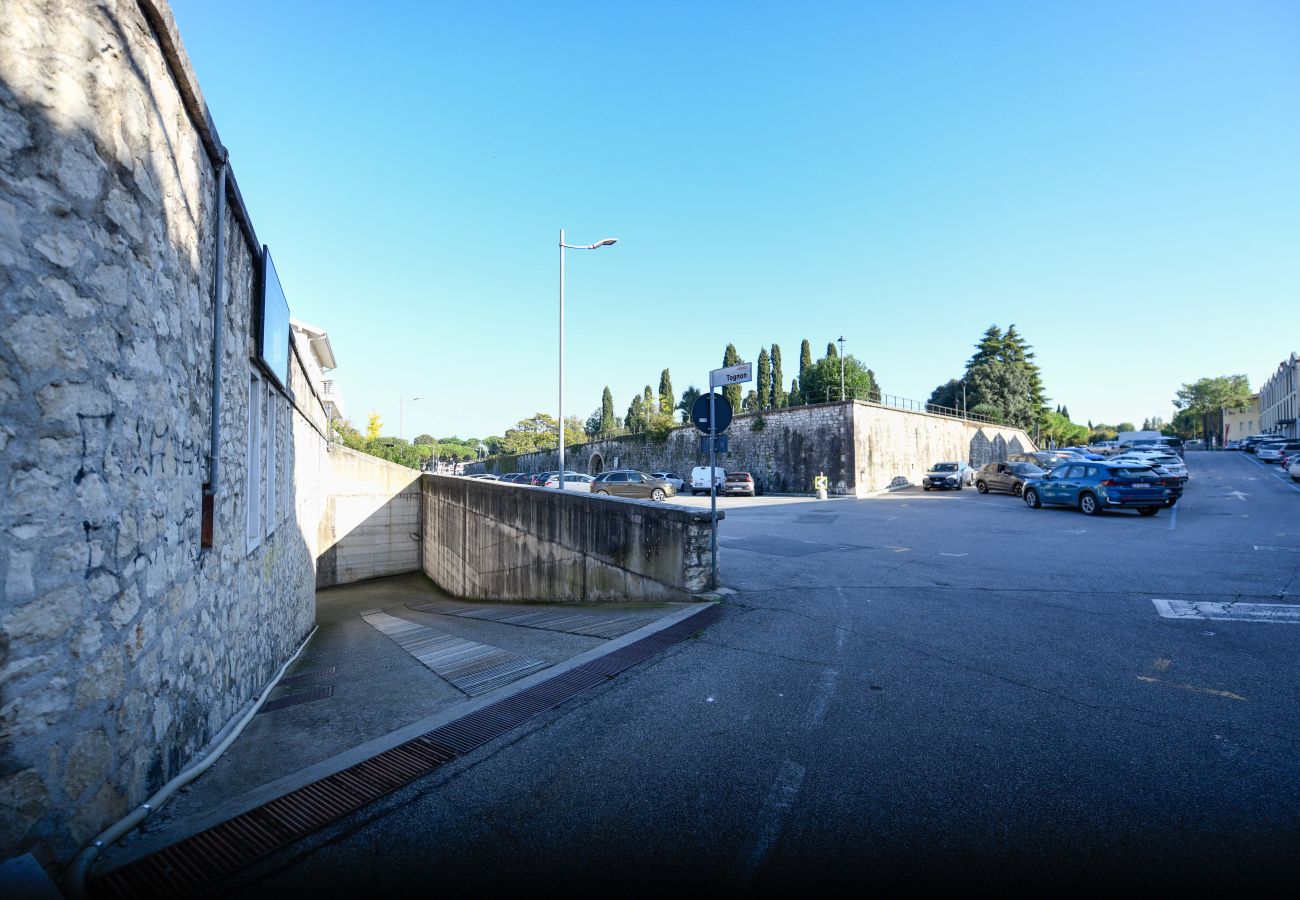 Apartament w Peschiera del Garda - Desenzanoloft Lighthouse Apartment