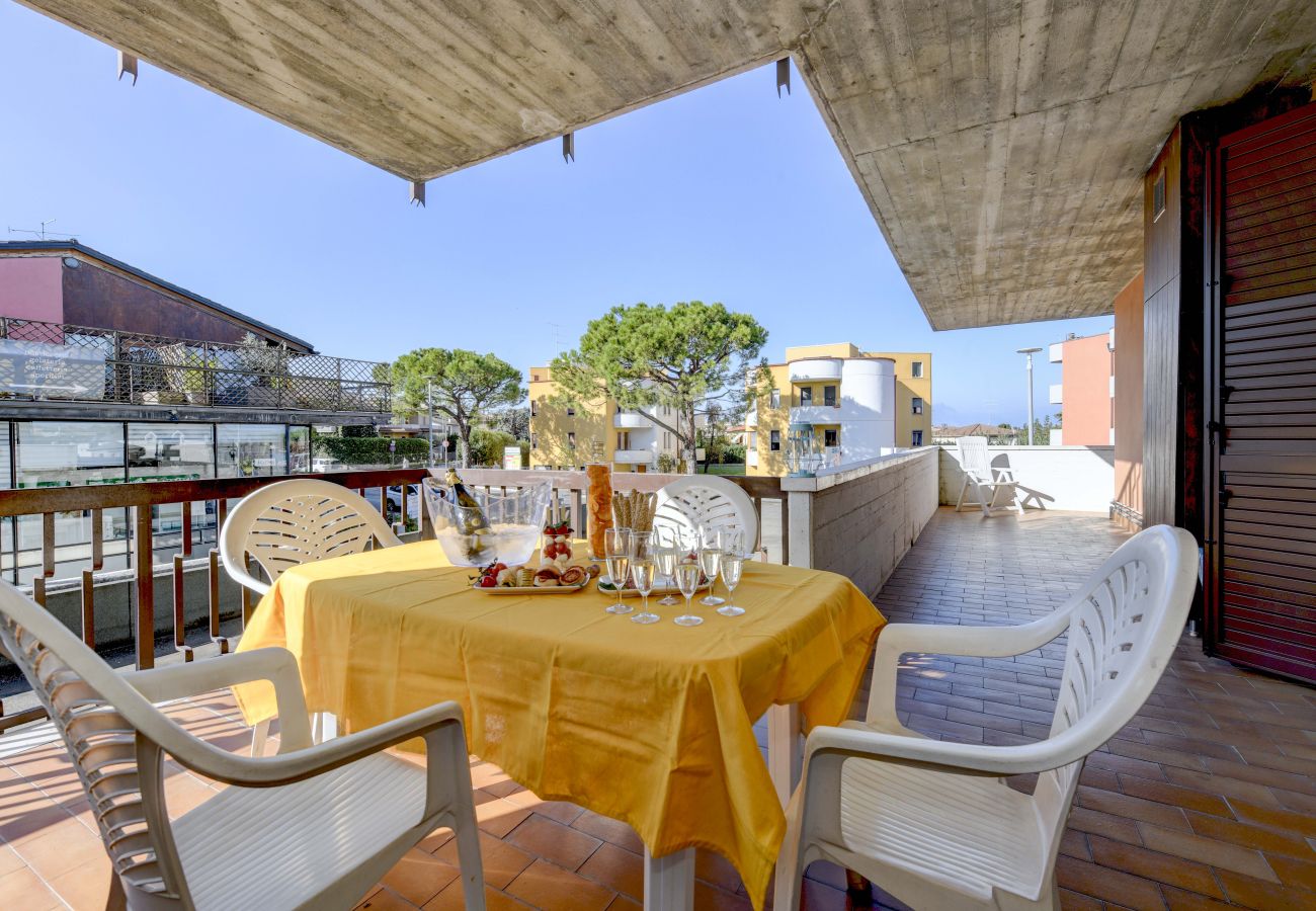 Apartament w Peschiera del Garda - Desenzanoloft Lighthouse Apartment