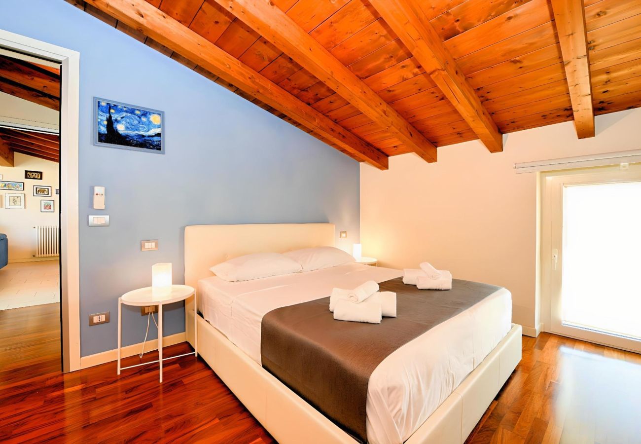 Apartament w Desenzano del Garda - Desenzanoloft Surfing on the Lake 