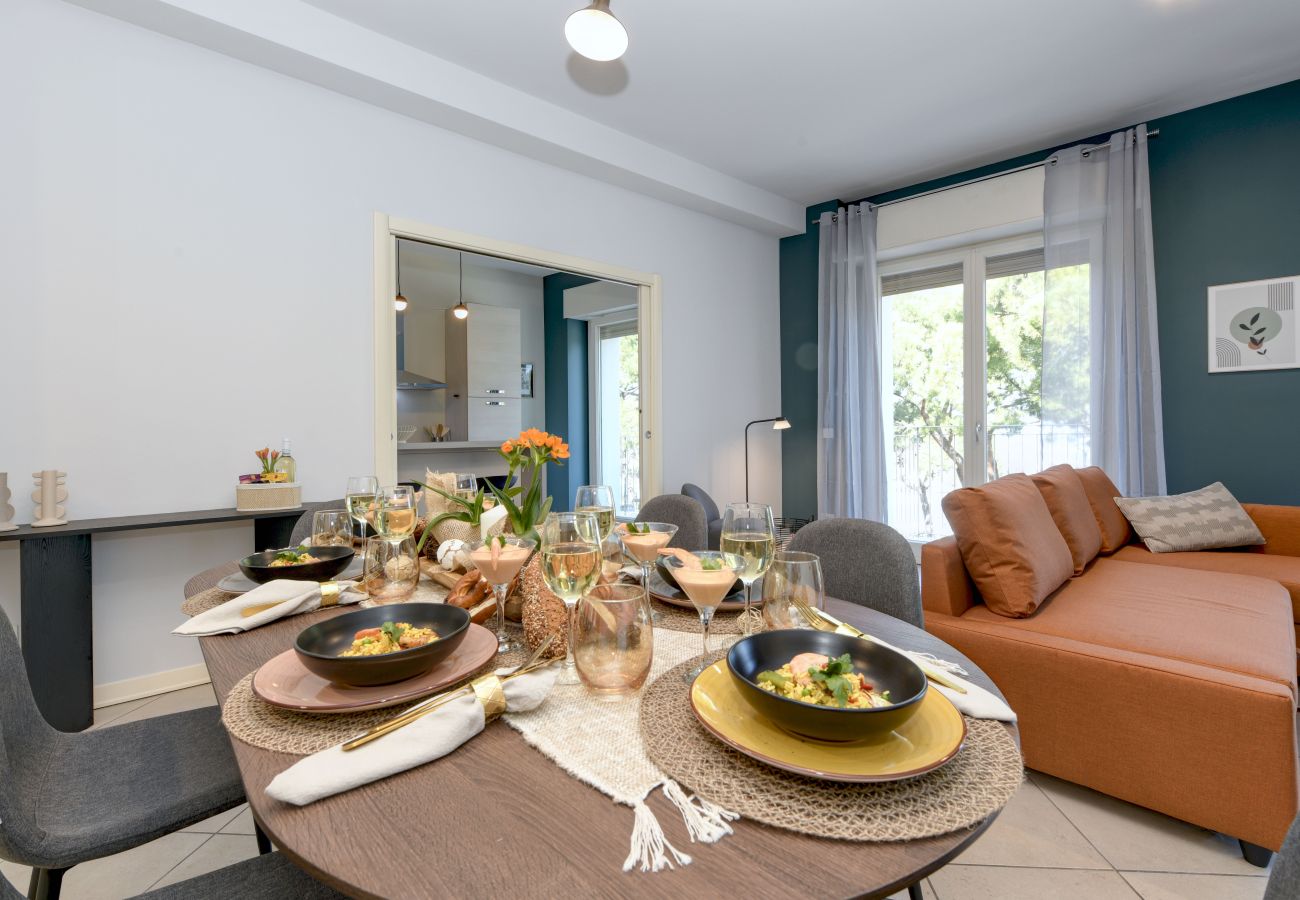 Apartament w Desenzano del Garda - Desenzanoloft Cocktail Lake Front