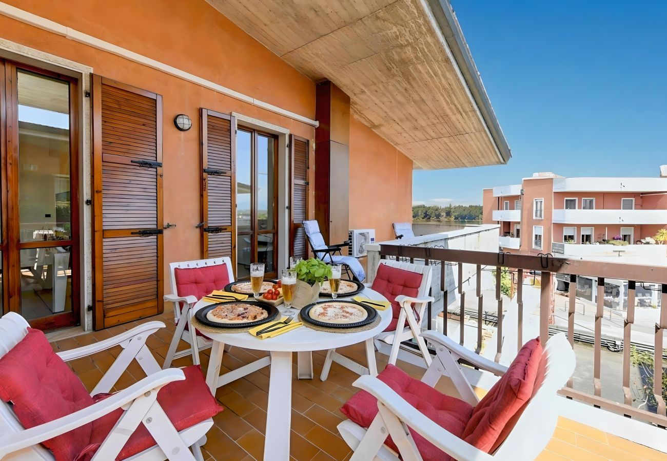 Apartament w Peschiera del Garda - Desenzanoloft Fantasia