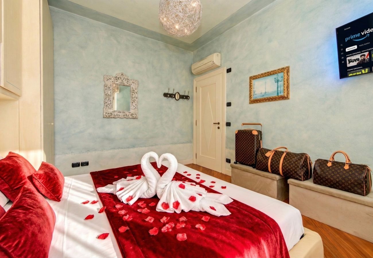 Willa w Desenzano del Garda - Desenzanoloft Villa Bugatti Wolnostojąca willa, prywatny basen