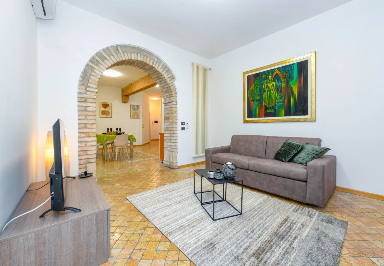 Apartament w Desenzano del Garda - Desenzanoloft Let it be a Dream Renovated 2025