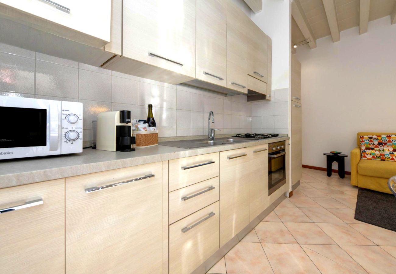 Apartament w Desenzano del Garda - DesenzanoLoft Le Petit Bijou – Odnowa 2025 – Centrum