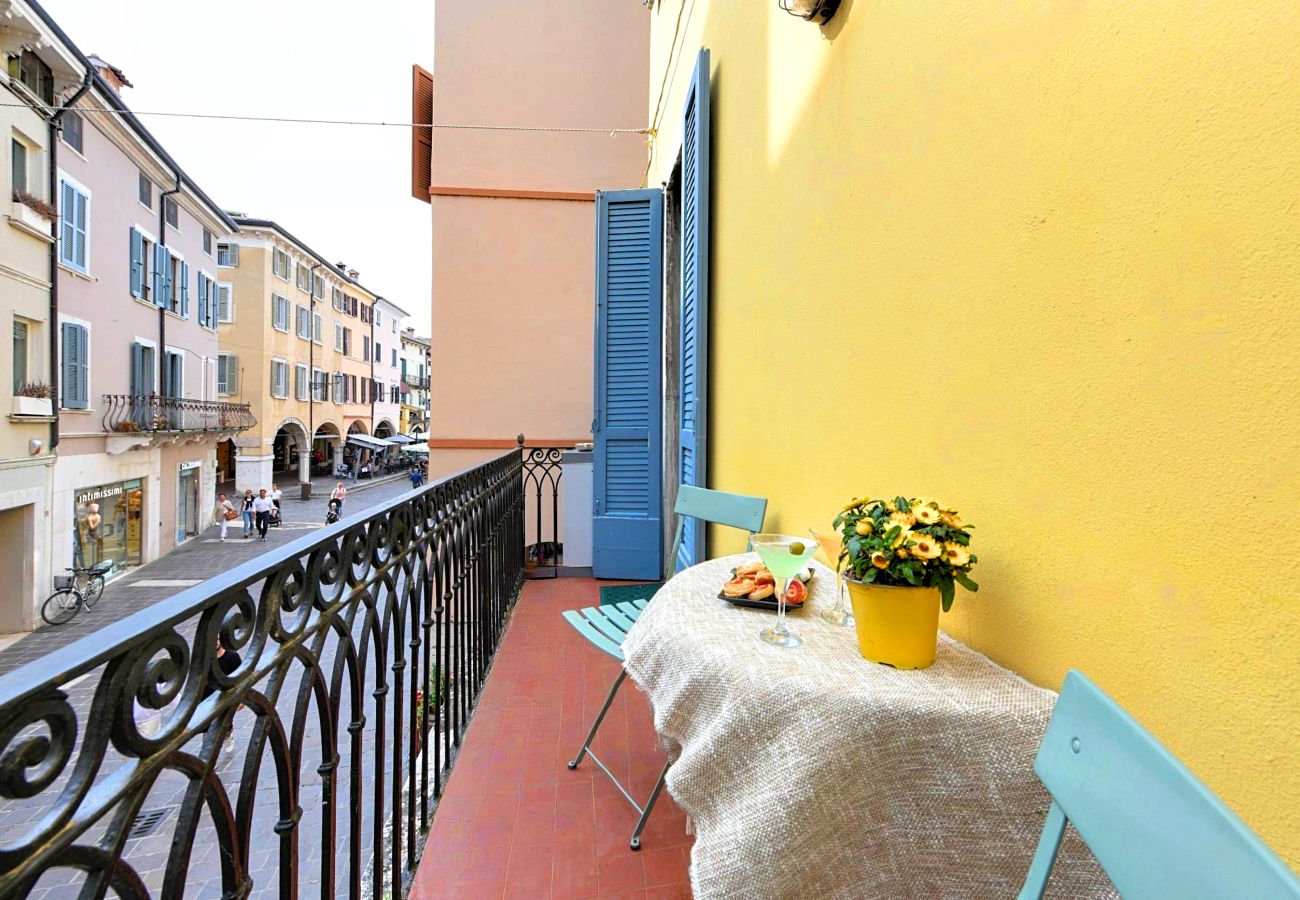 Apartament w Desenzano del Garda - DesenzanoLoft Le Petit Bijou – Odnowa 2025 – Centrum