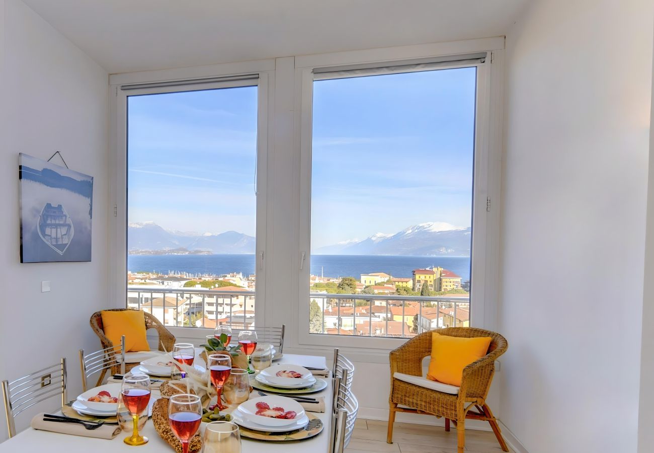 Apartament w Desenzano del Garda - Desenzanoloft La Finestra sul Lago 