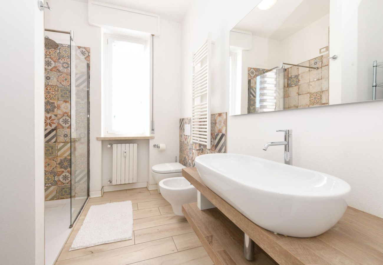 Apartament w Desenzano del Garda - Desenzanoloft La Finestra sul Lago 