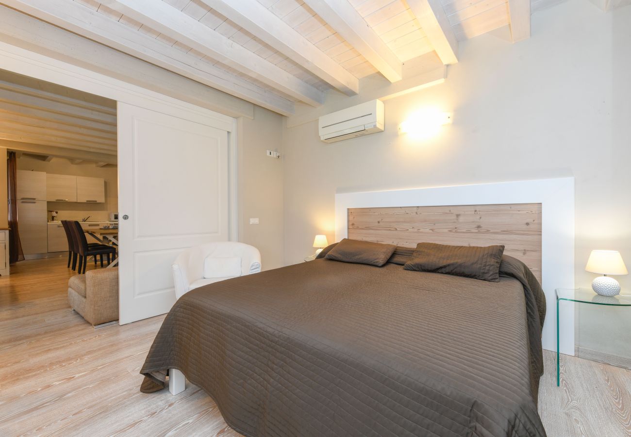 Apartament w Toscolano-Maderno - Cà Rossa -  Ibisco immersi nella natura al di sopra di Toscolano Maderno