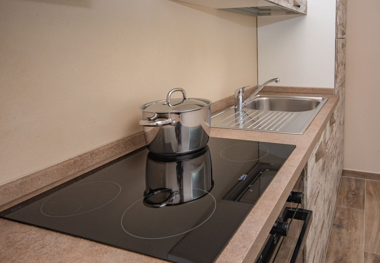 Apartament w Toscolano-Maderno - Cà Bianca sopra: immersi nella natura con vista mozzafiato 