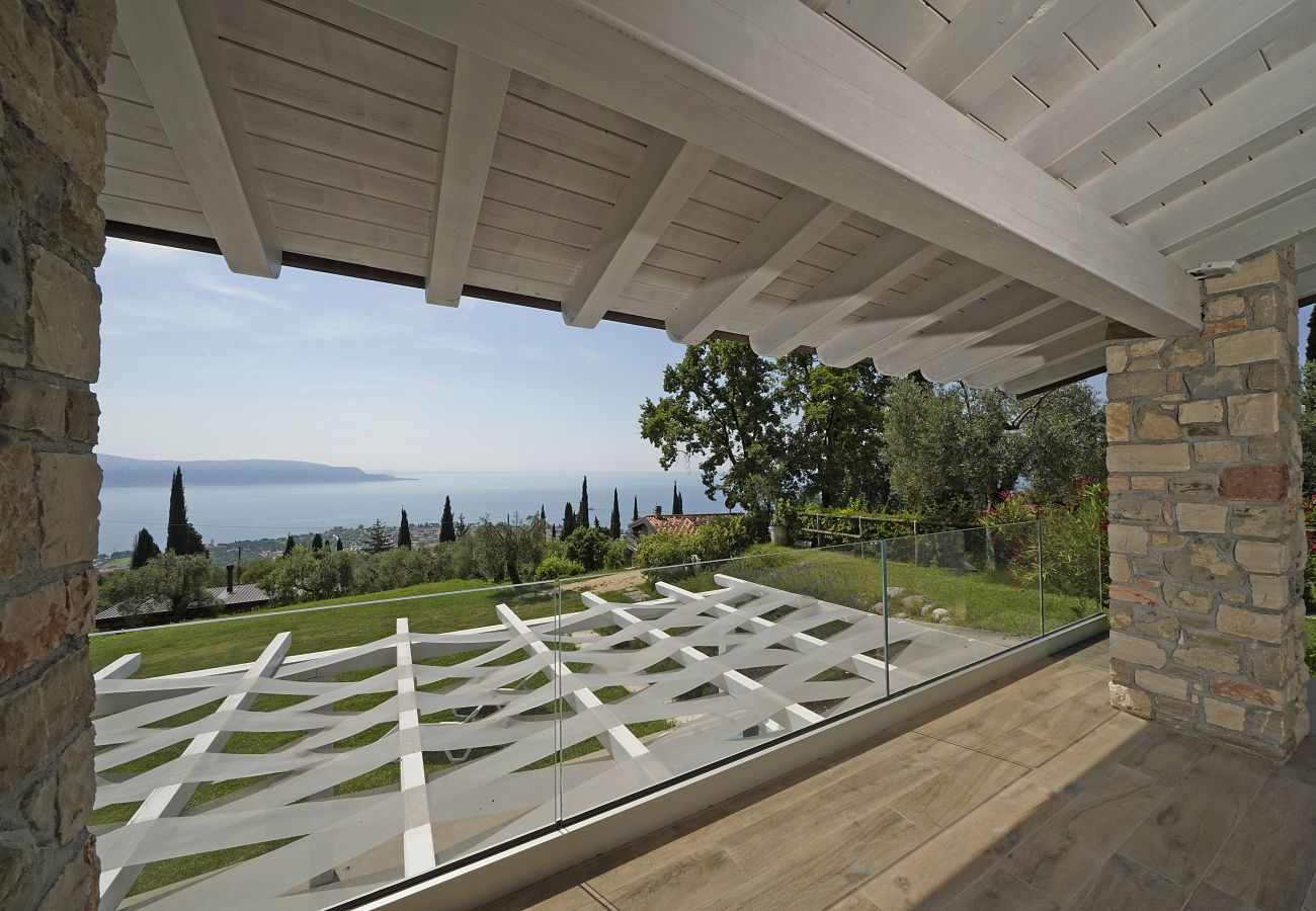 Apartament w Toscolano-Maderno - Cà Bianca sopra: immersi nella natura con vista mozzafiato 