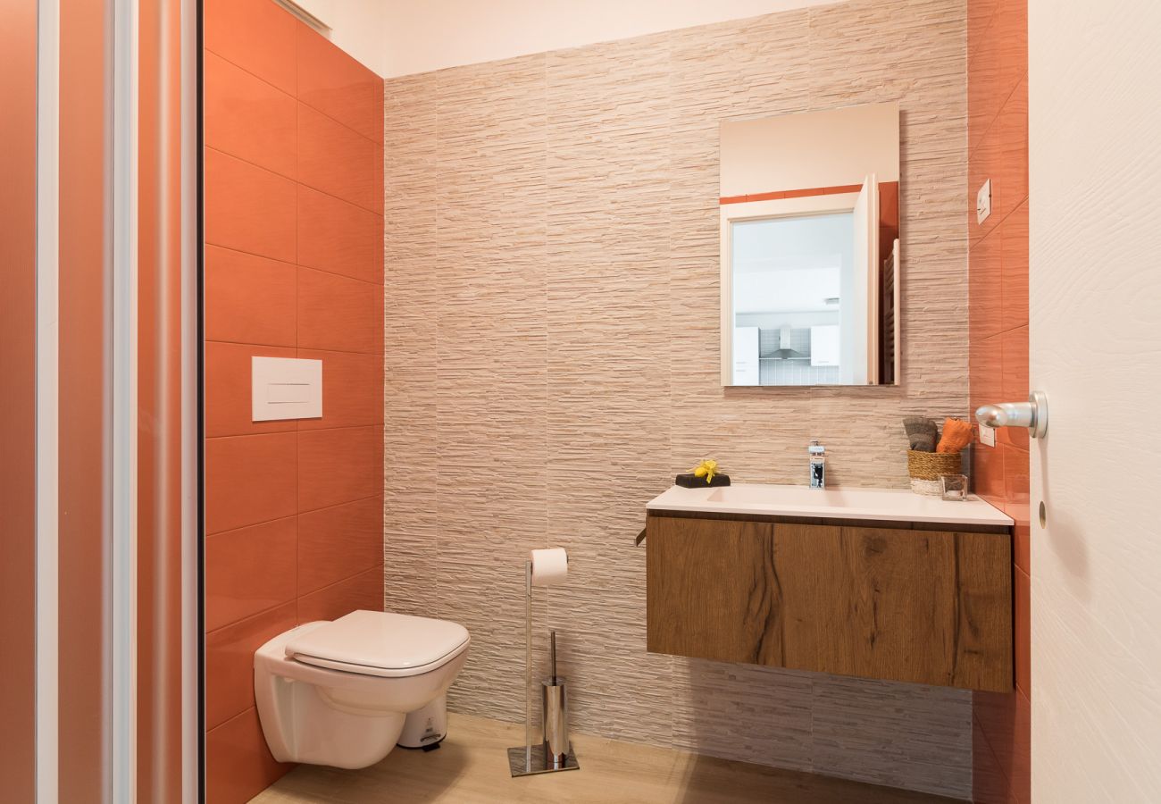 Dom w Tignale - Malga Mary: nel verde con piscina solo per voi ed i proprietari