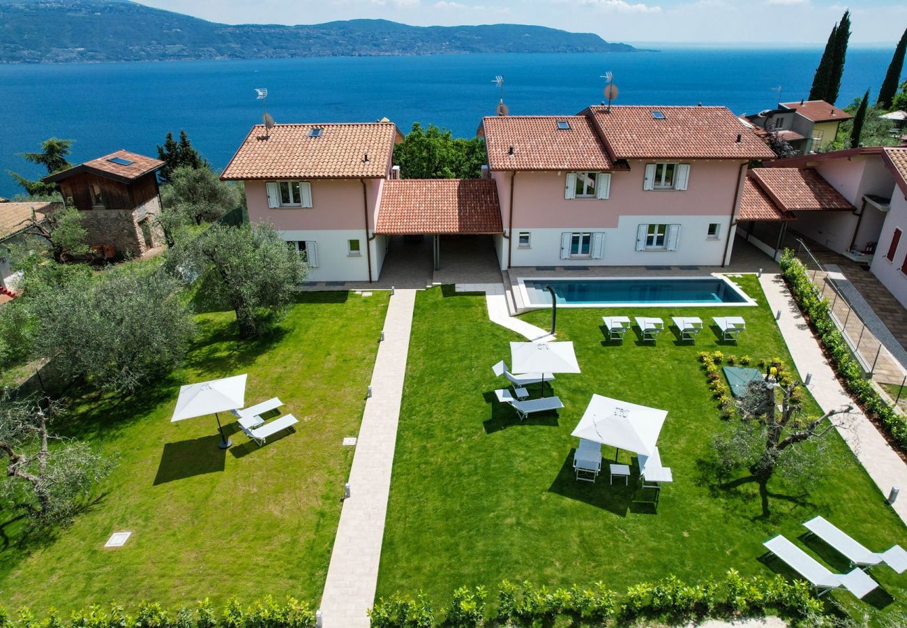 Willa w Toscolano-Maderno - Le Casette - Leccino con vista lago, piscina e jacuzzi