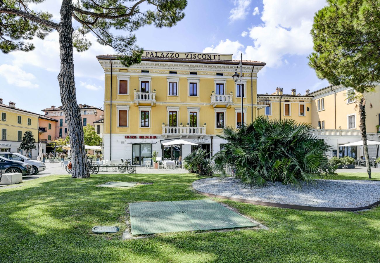 Apartament w Desenzano del Garda - Desenzanoloft Palazzo Visconti-Collo Lungo Giallo