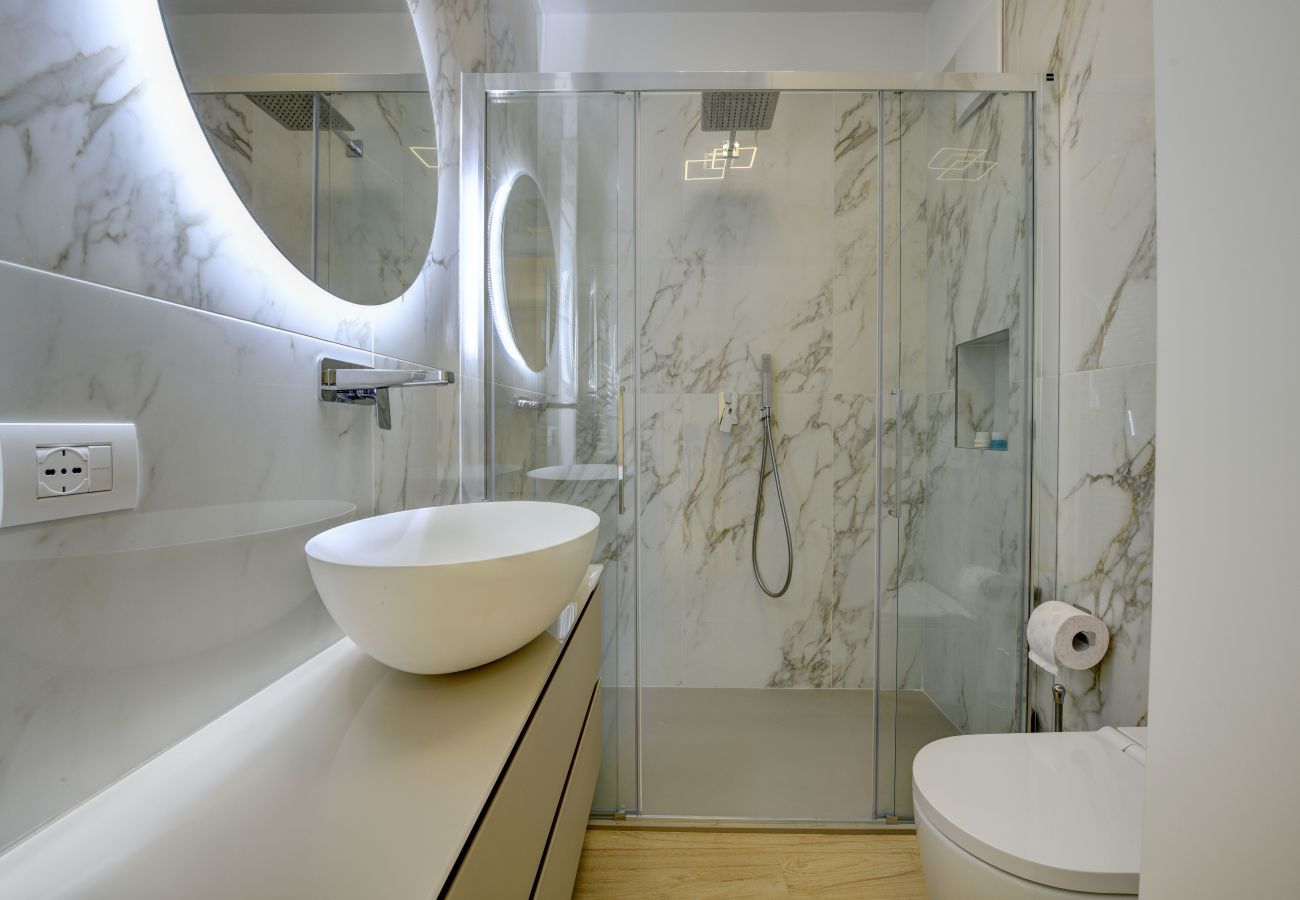 Apartament w Desenzano del Garda - Desenzanoloft Apa Dom 