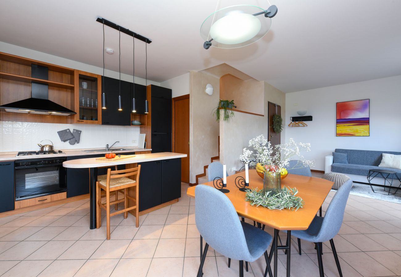 Dom w Manerba del Garda - Villa Bella a Manerba del Garda a due passi dal Lago