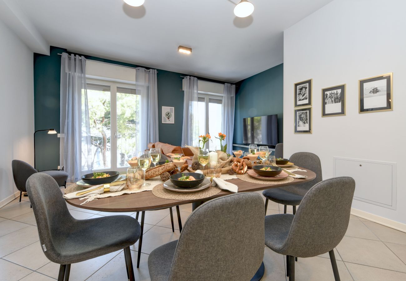 Apartament w Desenzano del Garda - Desenzanoloft Cocktail Lake Front