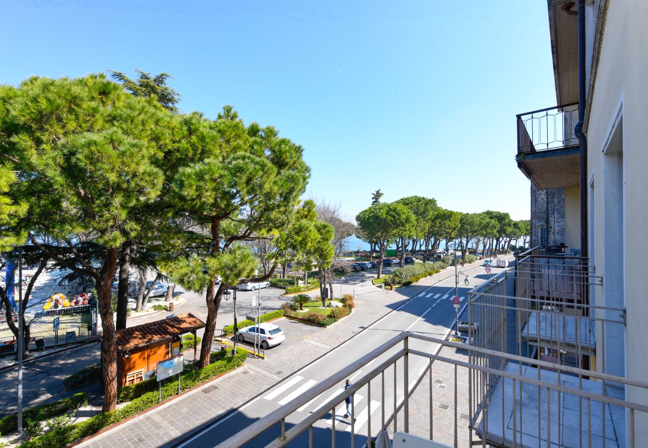 Apartament w Desenzano del Garda - Desenzanoloft Cocktail Lake Front