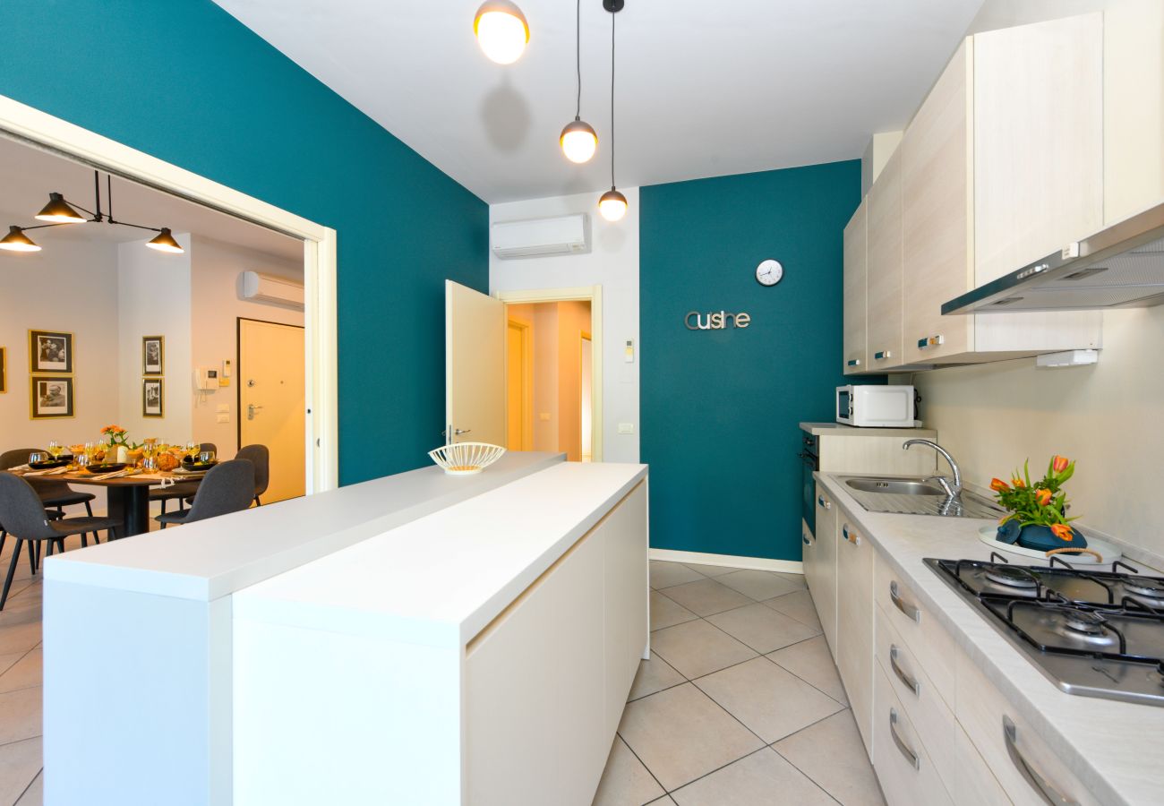 Apartament w Desenzano del Garda - Desenzanoloft Cocktail Lake Front