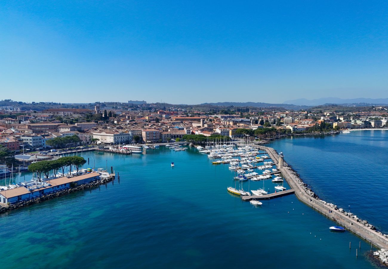 Apartament w Desenzano del Garda - Desenzanoloft Cocktail Lake Front