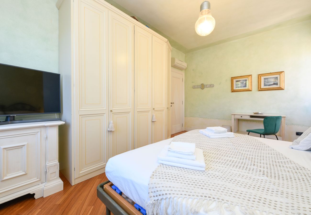 Willa w Desenzano del Garda - Desenzanoloft Villa Bugatti