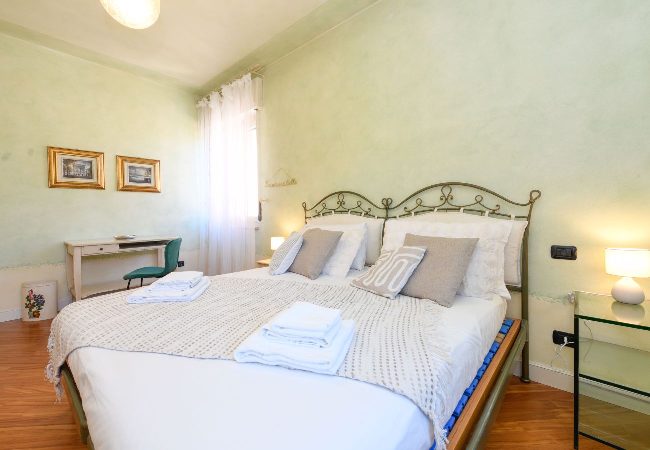 Willa w Desenzano del Garda - Desenzanoloft Villa Bugatti